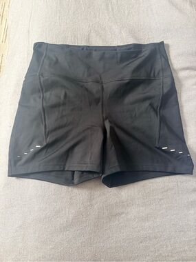 Nike Black Women's Bike Shorts with Reflective Accents